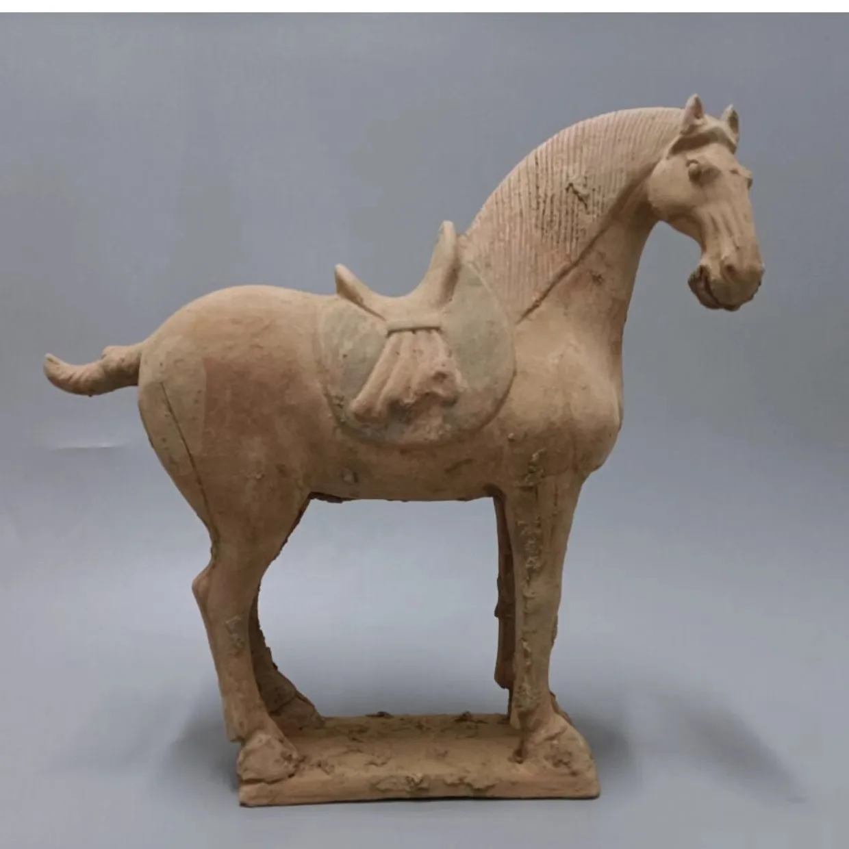 Antique pottery, ceramic horse figurines, antique display shelves, old objects and soft furnishings, antique and collectible ite