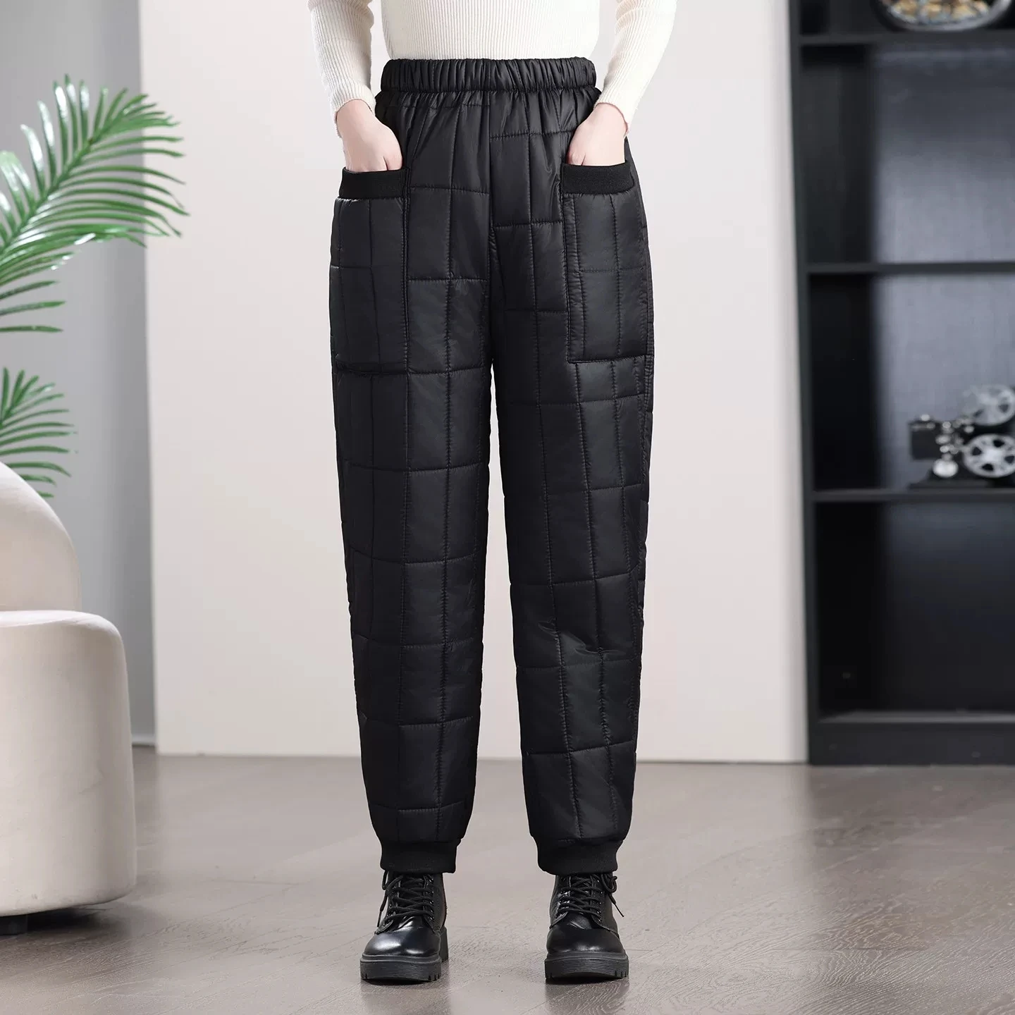 Fashion Women Winter Quilted Padded Trousers Elastic Waist Grid Warm Pants Cuffed Jogger Pants with Pockets