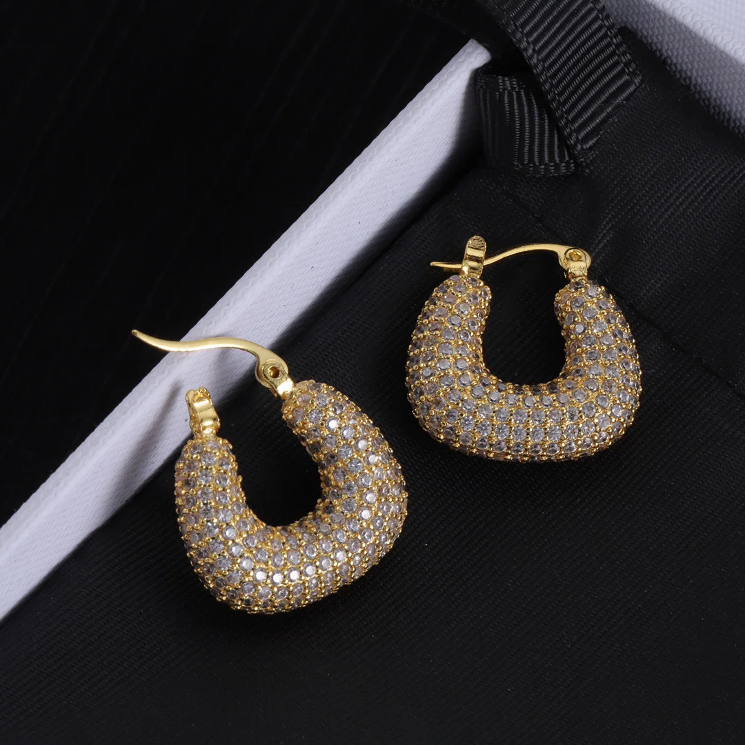 2024 New fashion vintage earpin women's light luxury jewelry earrings accessory