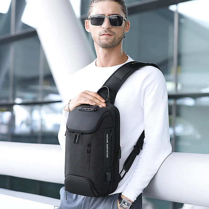 2023 New Luxury Men\'s Chest Bag Outdoor Travel Shoulder Bag with USB charging Waterproof anti-theft anti-scratch Crossbody Bag