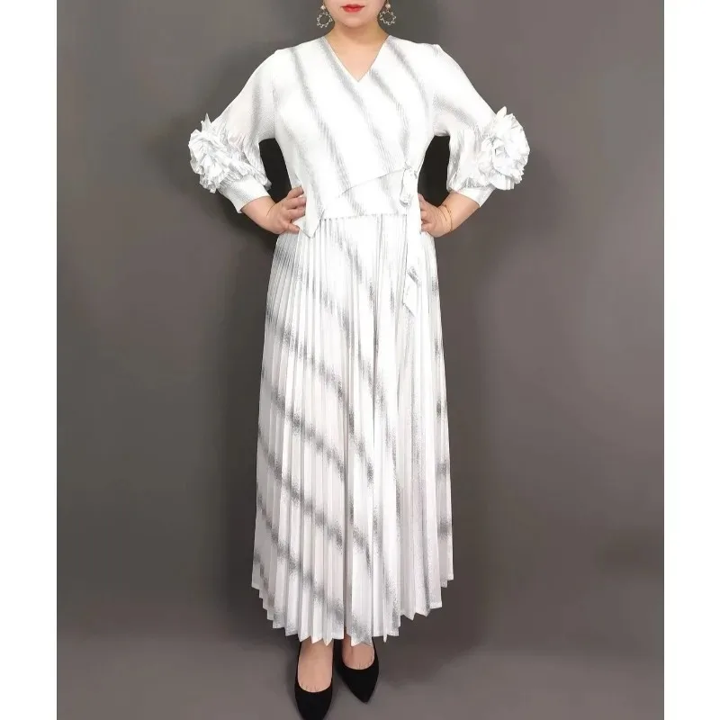 Miyake Damska Wiosenno-Letnia Nowa Sukienka z Dekoltem w Serek, Kwiatami, Paskami, Duży Rozmiar, Plisowana, Elastyczna, Luźna Sukienka Afrykańska na Bal