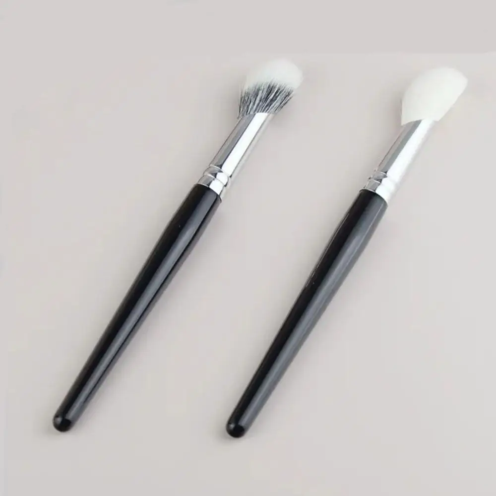 Goat Hair Stippling Makeup Brush Soft High Quality Bevel Blush Make Up Brushes Portable Natural Goat Hair Blusher Brush Face