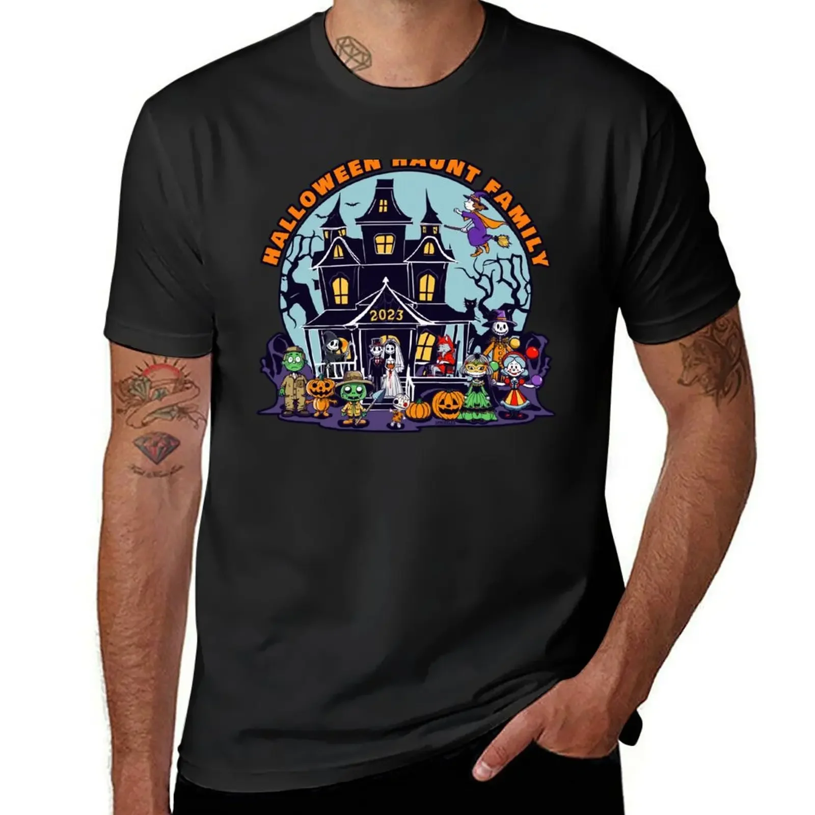 This Halloween Haunt Family 2023 design is available exclusively for members of the official Halloween Haunt Family of S T-Shirt