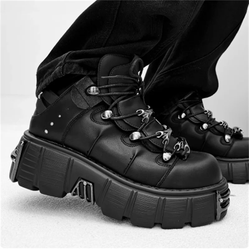 Punk Style Man Platform Shoes Lace-Up Round Toe Thick Bottom Boots Fashion Women Gothic Metal Decoration Casual Shoes 2026 New