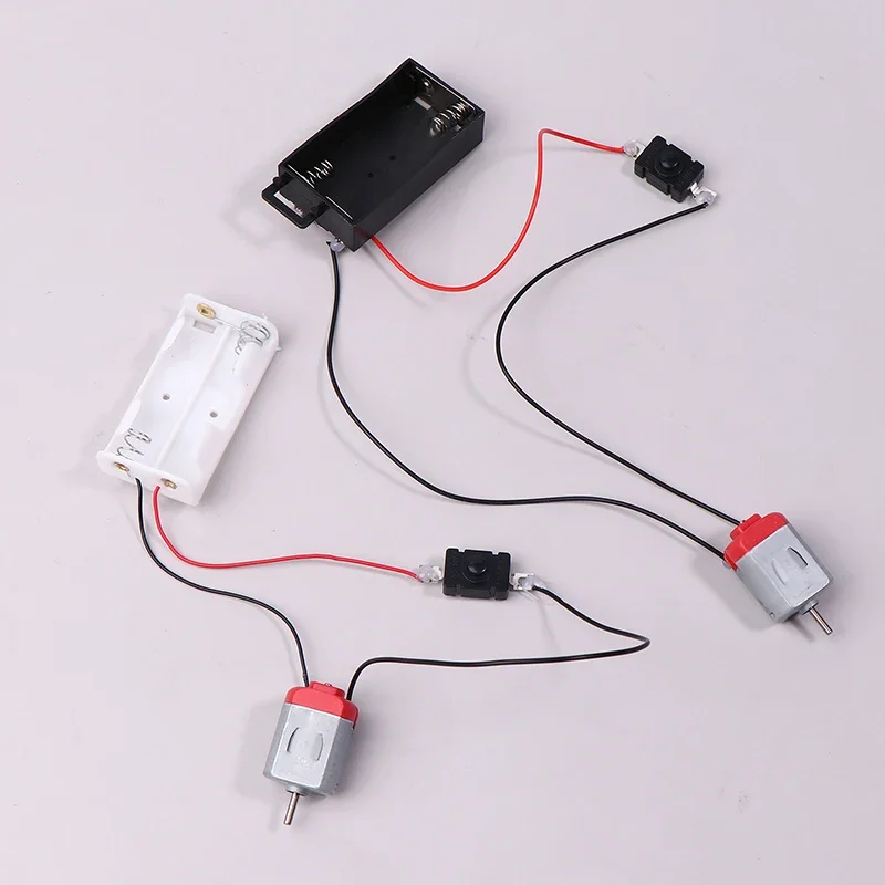 

Black White 130 Motor Kit With 2xAA Battery Storage Case And Switch 16500 RPM Mini DIY Electronic Motor Circuit Models Kit