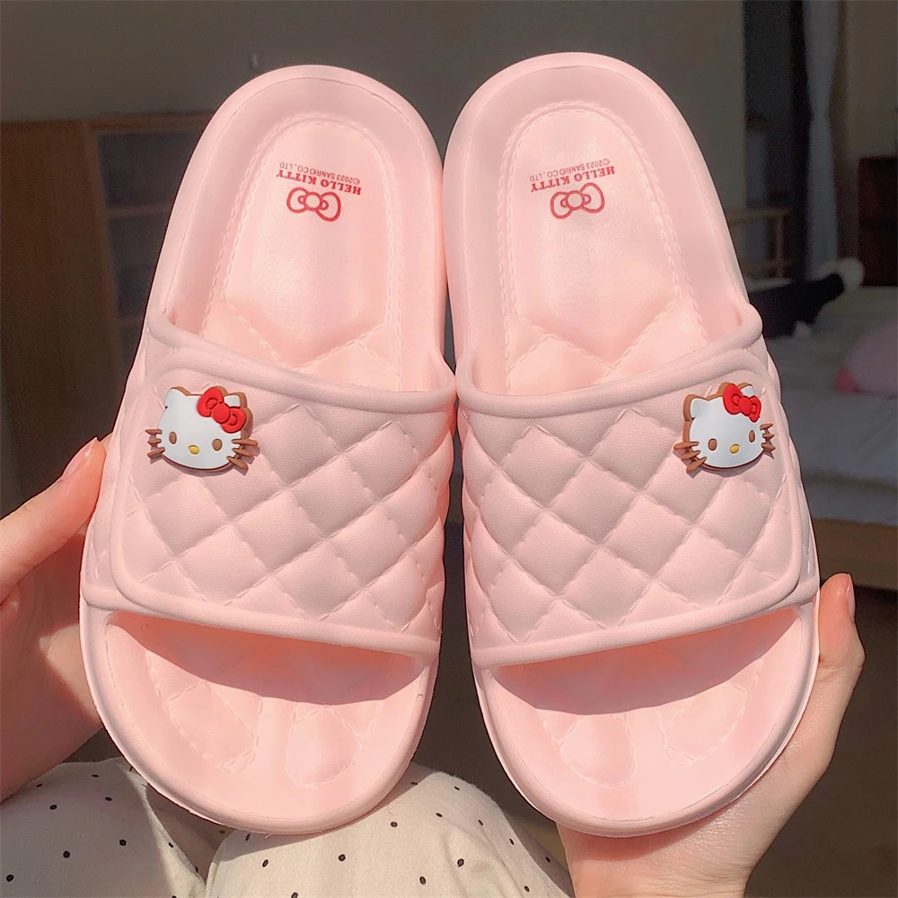 2025 Sanrio Hello Kitty Summer Women's Slippers Cartoon Anime Anti Slip Soft Bottom Leisure Indoor and Outdoor Beach Slippers view 3