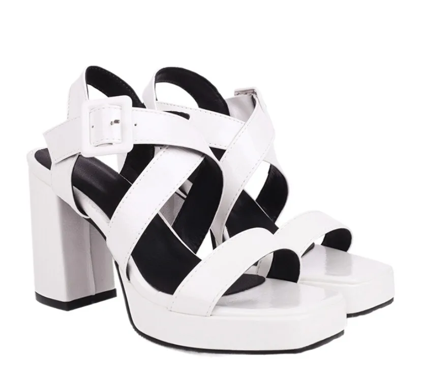 Nieuwe Vierkante Neus Dikke Hak Sandalen Met Hoge Hakken Met Comfortabel, Ademend En Minimalistisch Design