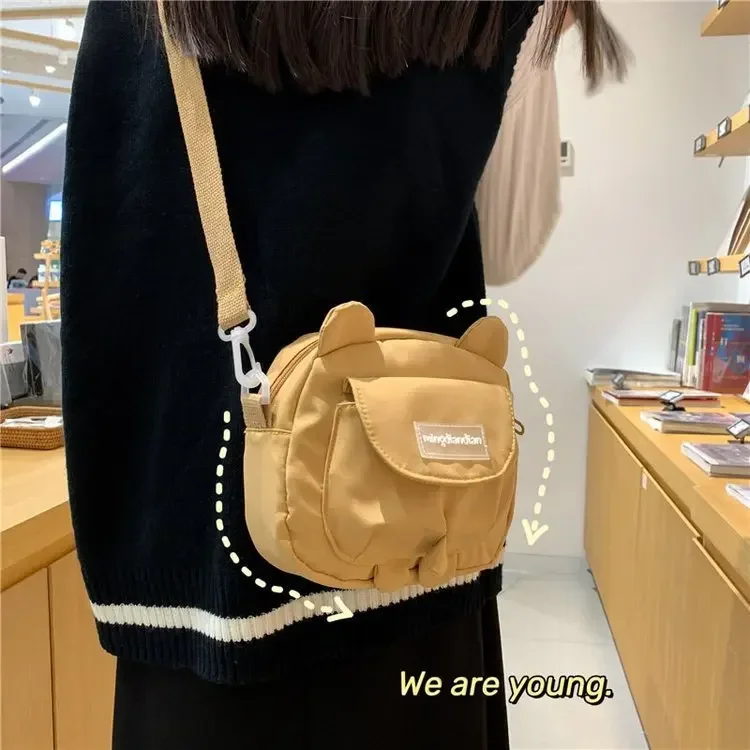 Cute Bear Ears Shaped Nylon Bag para Mulheres, Pequenos sacos Crossbody, Bolsa de Ombro Estudante, New Flap Messenger Bag Feminino