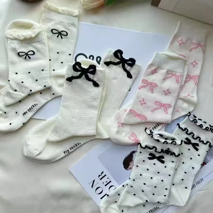 

4 Pairs Summer Lightweight Sweat Absorbing Breathable Soft Comfortable Casual Socks Women Bow Patterned Medium Length Socks