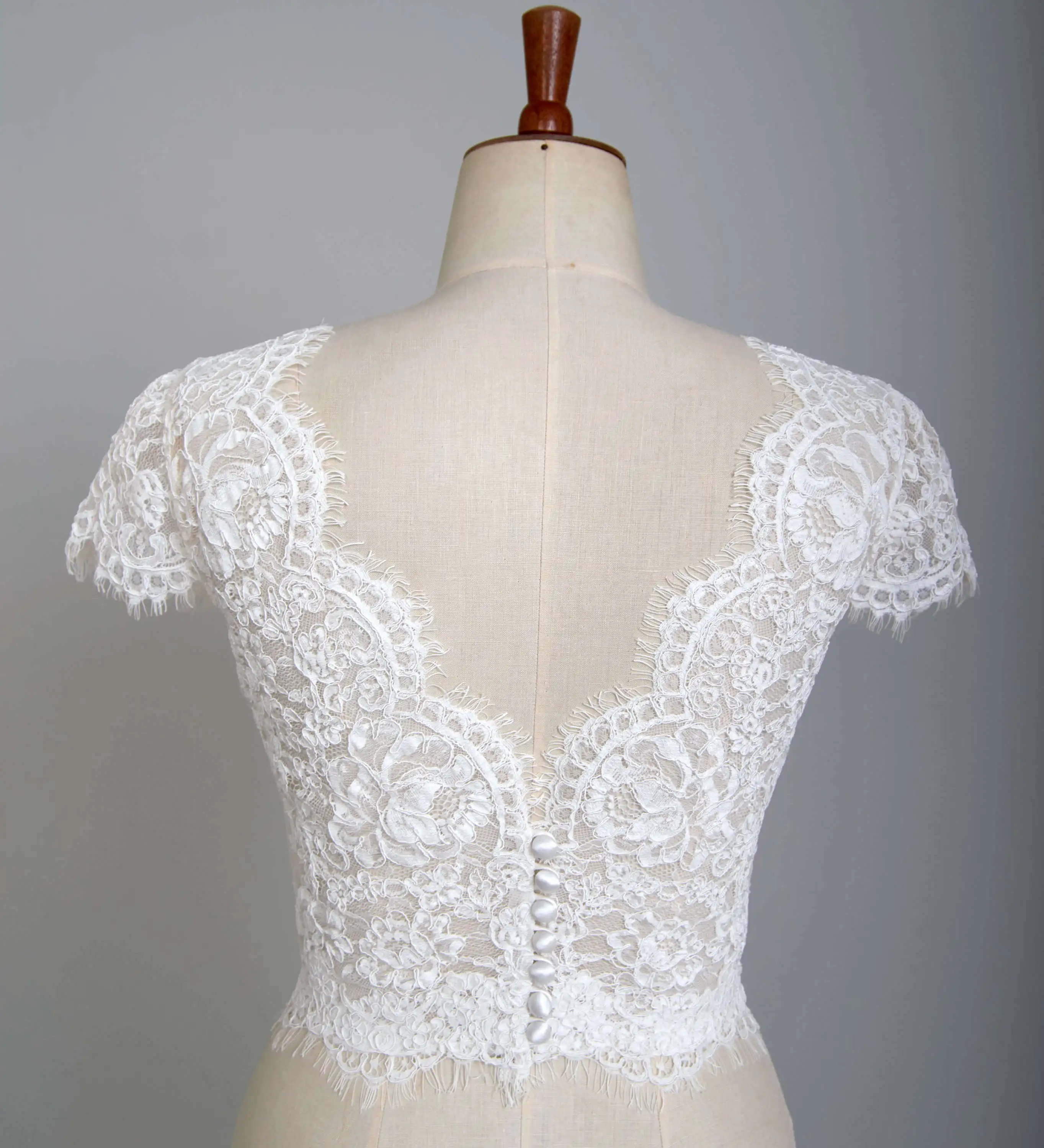 Vintage Wedding Jacket Bridal Boleros Short Sleeve Lace Applique Top V Neck Custom Made Wraps Jackets