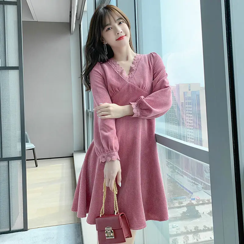 2023 Spring and Autumn Korean Edition New Fashion Dress Slim Fit Show Thin Temperament Celebrity Plush Long Skirt