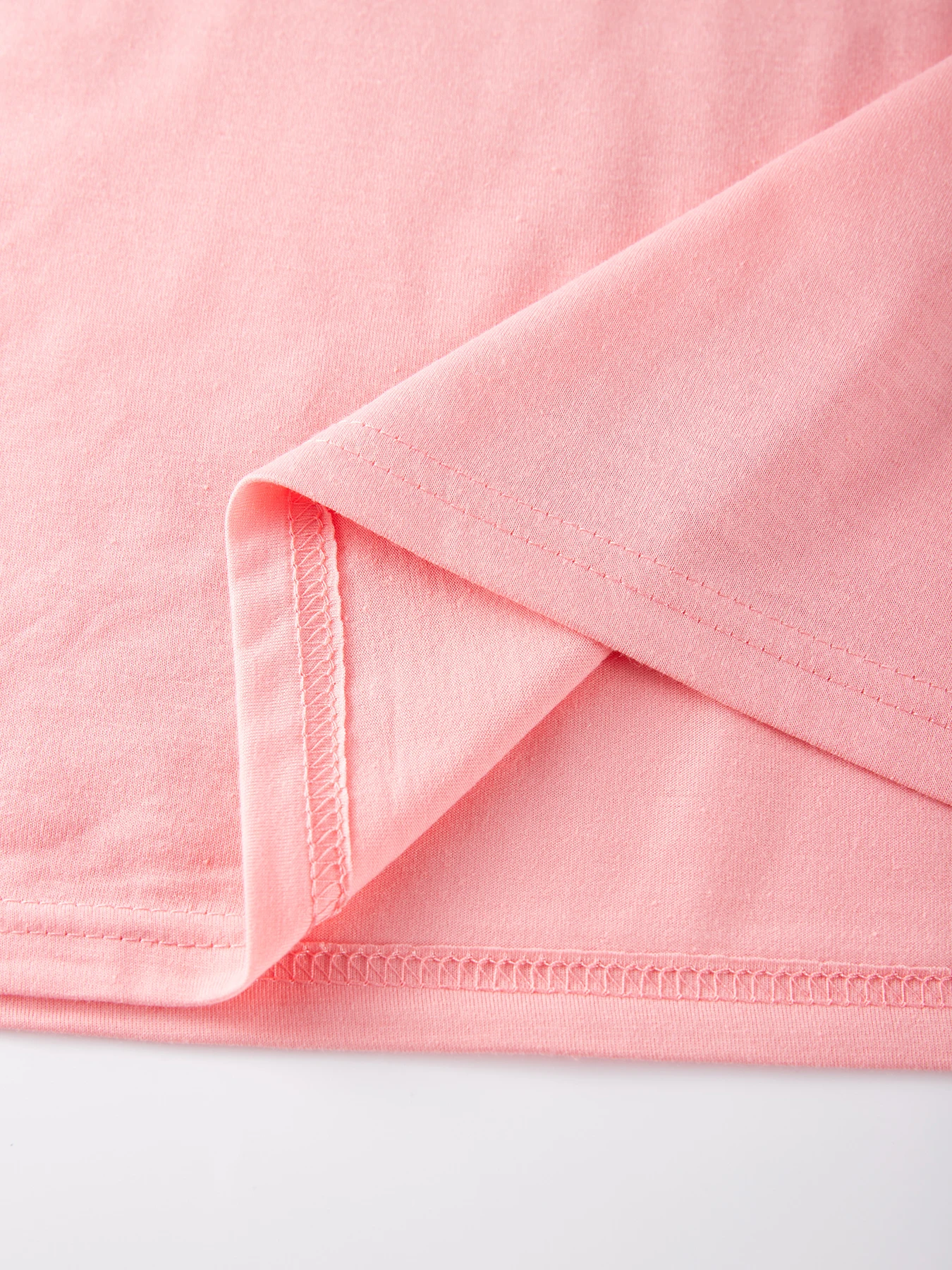 ピンク中空蝶プリント Retio Tシャツ女性の快適な Tシャツスポーツオールマッチ服クルーネックソフト半袖