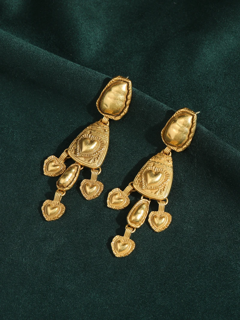 Vintage Antike Gothic-Ohrringe mit geschnitztem Herzanhänger, 18 Karat Goldfarbe, Accessoires für Damen, luxuriöser Designer-Retro-Schmuck