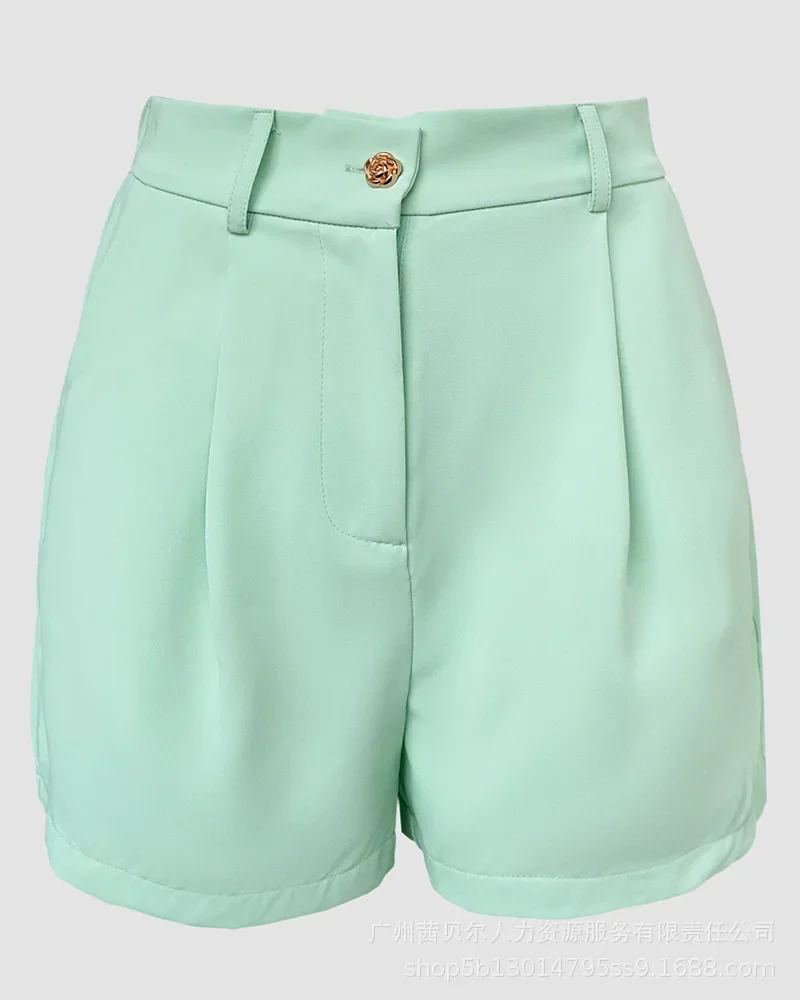 Top spaghetti a fascia sexy da donna con cinturino dorato e bottoni sul retro arricciato con pantaloncini casual senza spalline