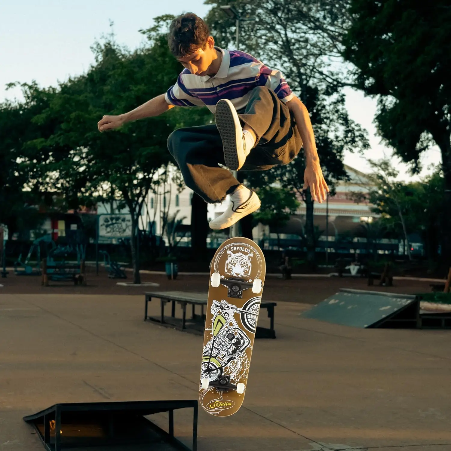 لوح تزلج كامل مقاس 31 × 8 بوصة مع سطح مزدوج، خشب القيقب مكون من 7 طبقات للأولاد والبنات والمراهقين والبالغين والمبتدئين #5