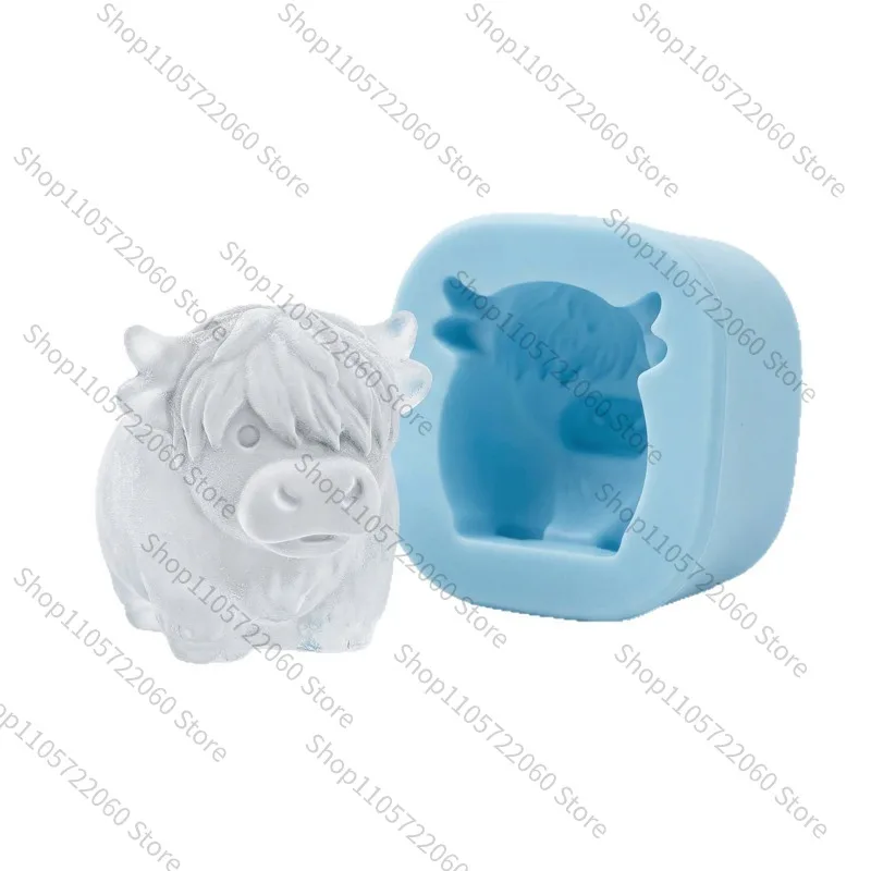 Mini Highland Cow Ice Mold
