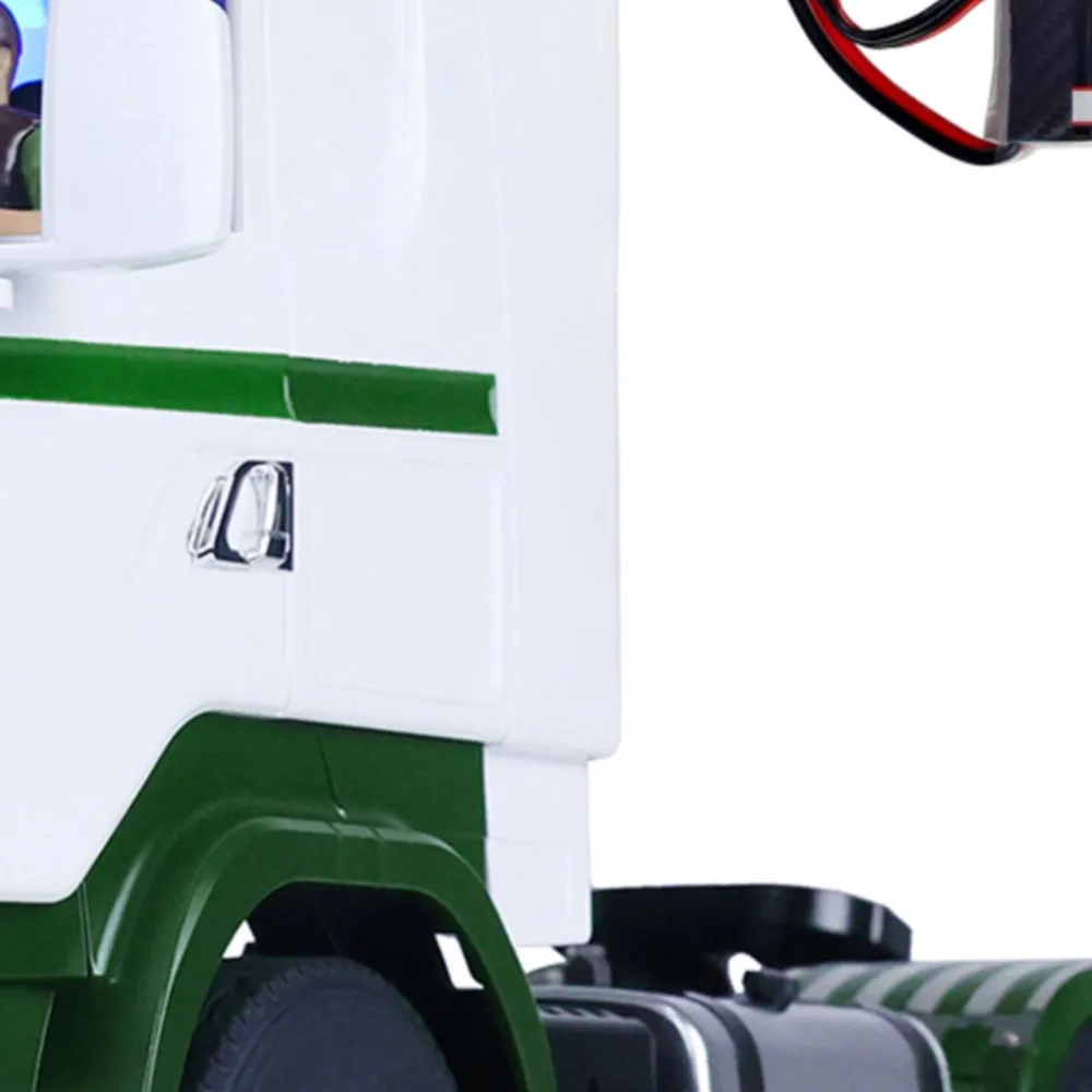 

Toys 1:14 TOUCAN DIY 6x6 LESU RC Tractor Truck RTR Upgraded Remote Control Car With Light Sound Motor Vehicle Model for Boys