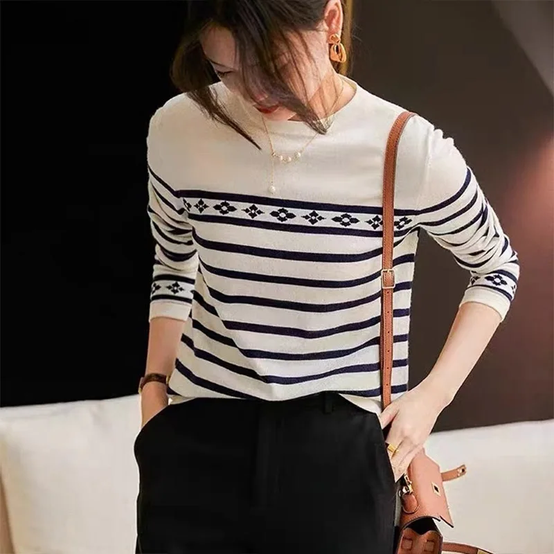 Women Clothing Fashion O-neck Long Sleeve Knit Pullovers Autumn Winter Casual All-match Striped Long Sleeve Sweaters Chic Tops