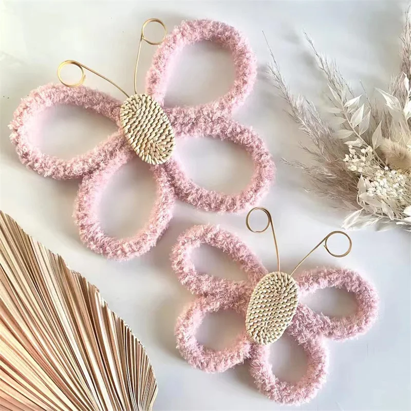 

2PCS Butterfly Wall Decor Daisy Flower Boho Nursery Wall Decor Bohemian Macrame Butterfly Wall Hanging Room Decor for Teen Girls