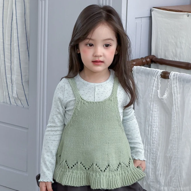 Girls' Suit 2026 Autumn and Winter New Children's Clothing Korean Style Girl Baby Hollow Knit Halter Bottom Shirt Two Sets