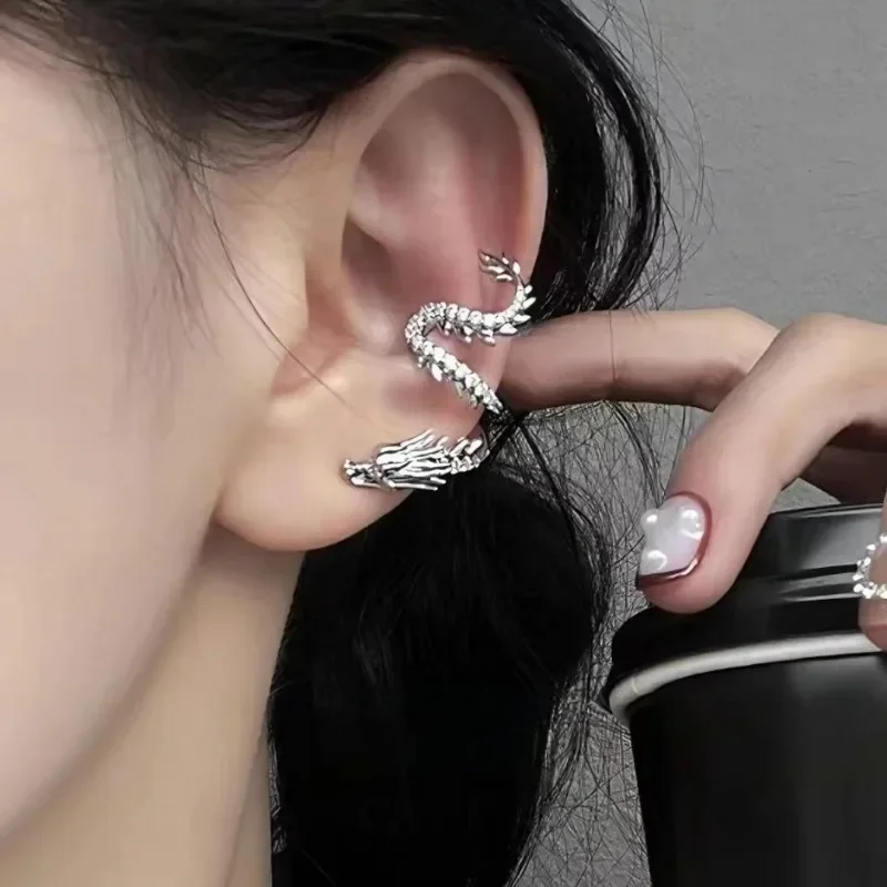 Clip de hueso de oreja de dragón de circón de cristal para hombres y mujeres, joyería de moda, Punk, Metal Irregular, sin Piercing, Y2K, regalos, 1 piezas