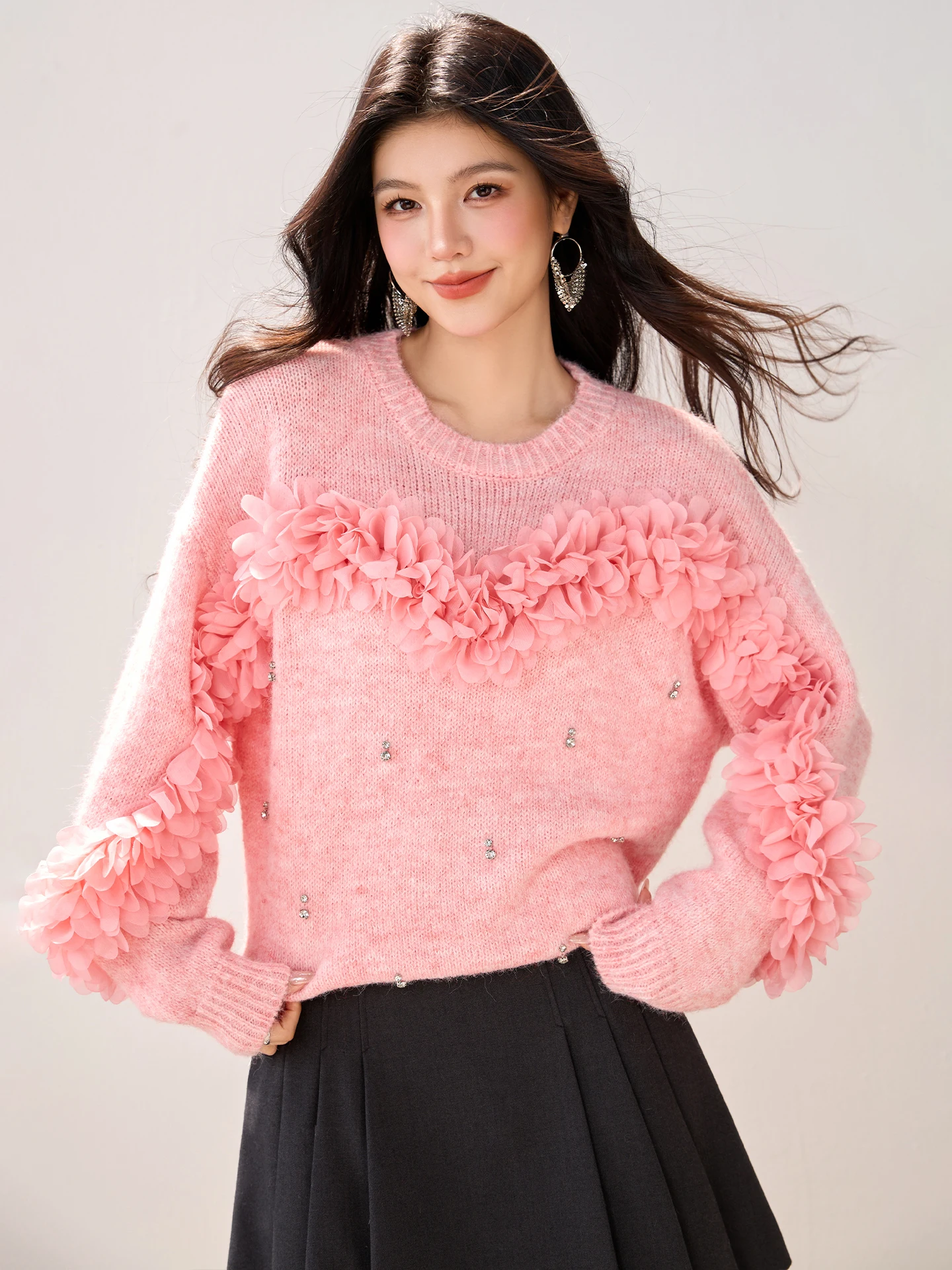 Suéter de moda Otoño Invierno elegante bordado Floral 3D cuentas pesadas nueva llegada jerseys suaves de cuello redondo Top F349