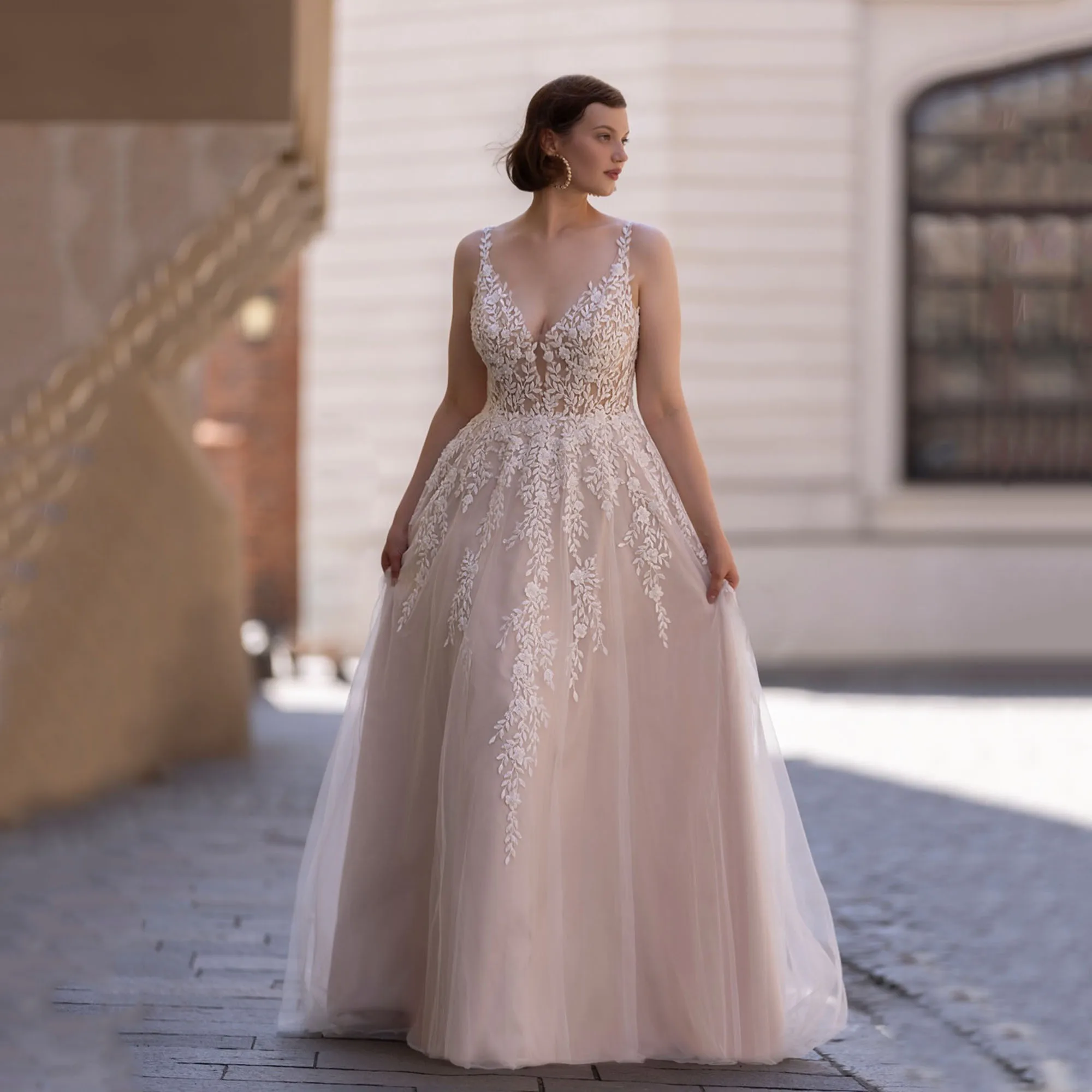 

Oversize Shiny Wedding Dresses Sleeveless Backless V-Neck Boho Bride Gowns Customized A Line Tulle Applique robe mariée 2026