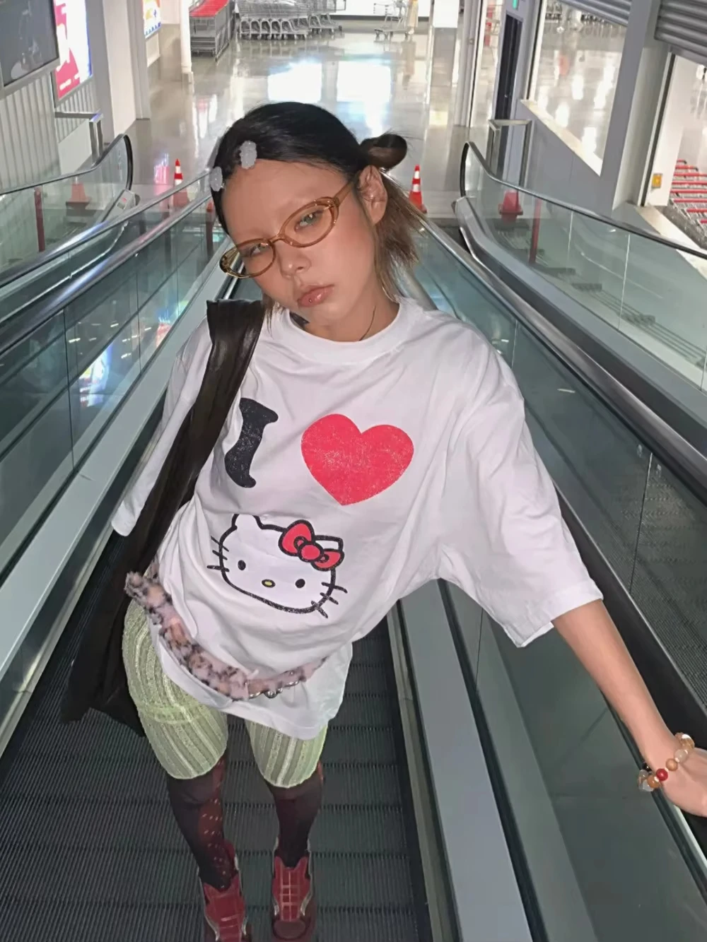 Fashion Anime Printing Loose Round Neck T-Shirt Hello Kitty T-Shirt Originality Tees Comfort Leisure Versatile Y2K Tops Cartoon
