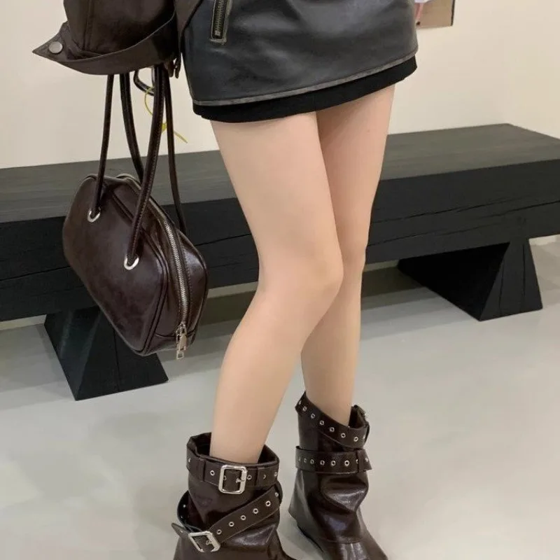 Hot Seller 2026 new White Belt Bule Pointed Toe ort Boots Women's Faion Height Slimming Autumn Versatile Trendy Pants Boot