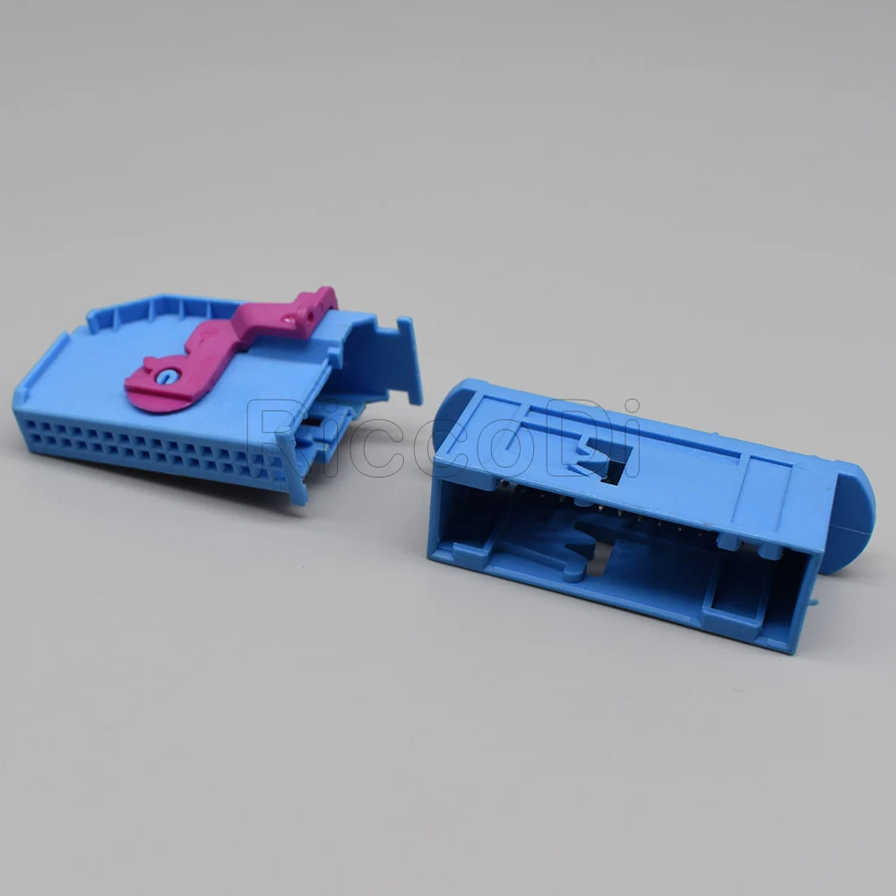 1-20Set Kiti 32 Pin 1J0972977D Konektörü 8L0972977D 1719057-2