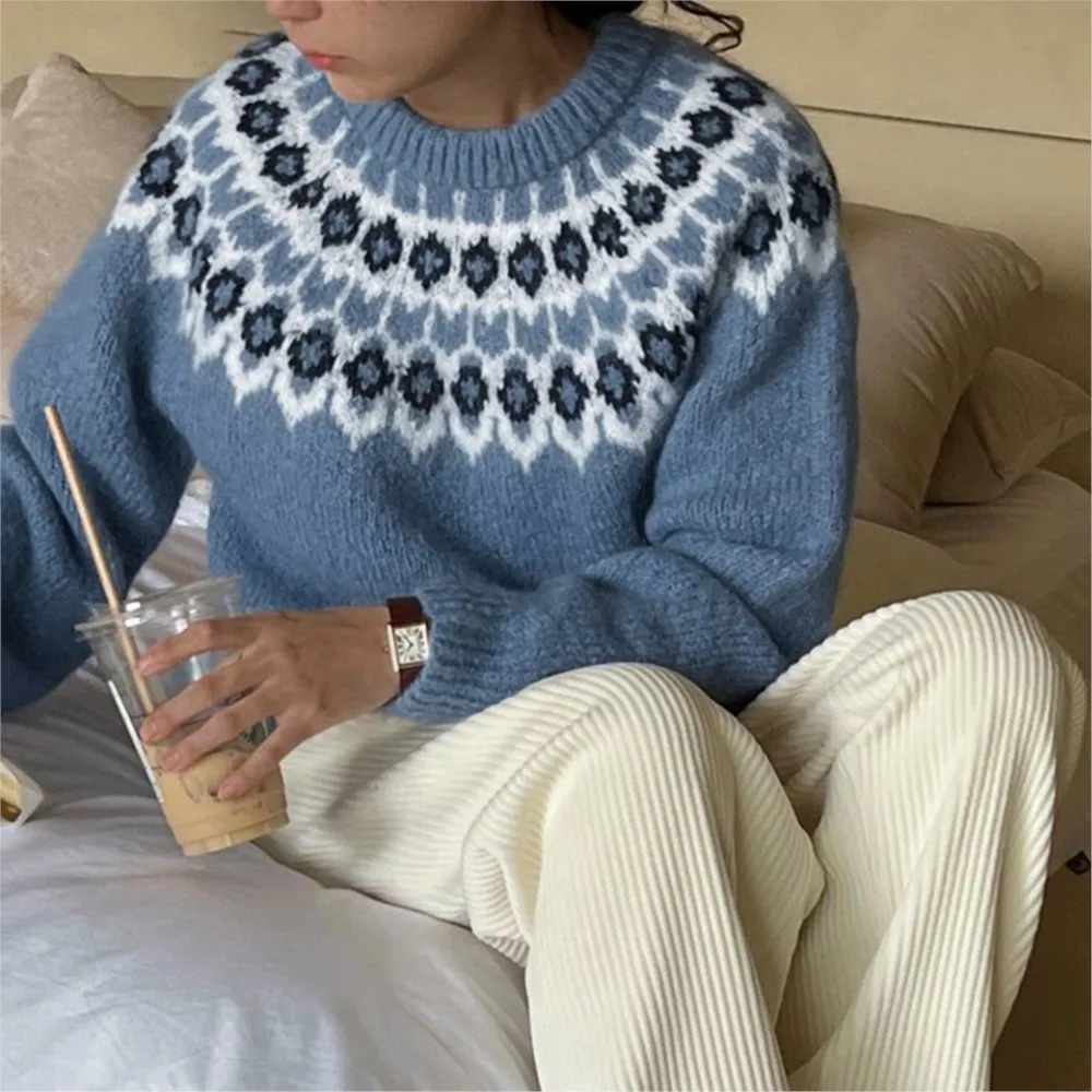 2024 Autumn Winter Comfortable thick style Female sweater Casual Loose Fitting Round Neck Women Sweater Goes With Everything