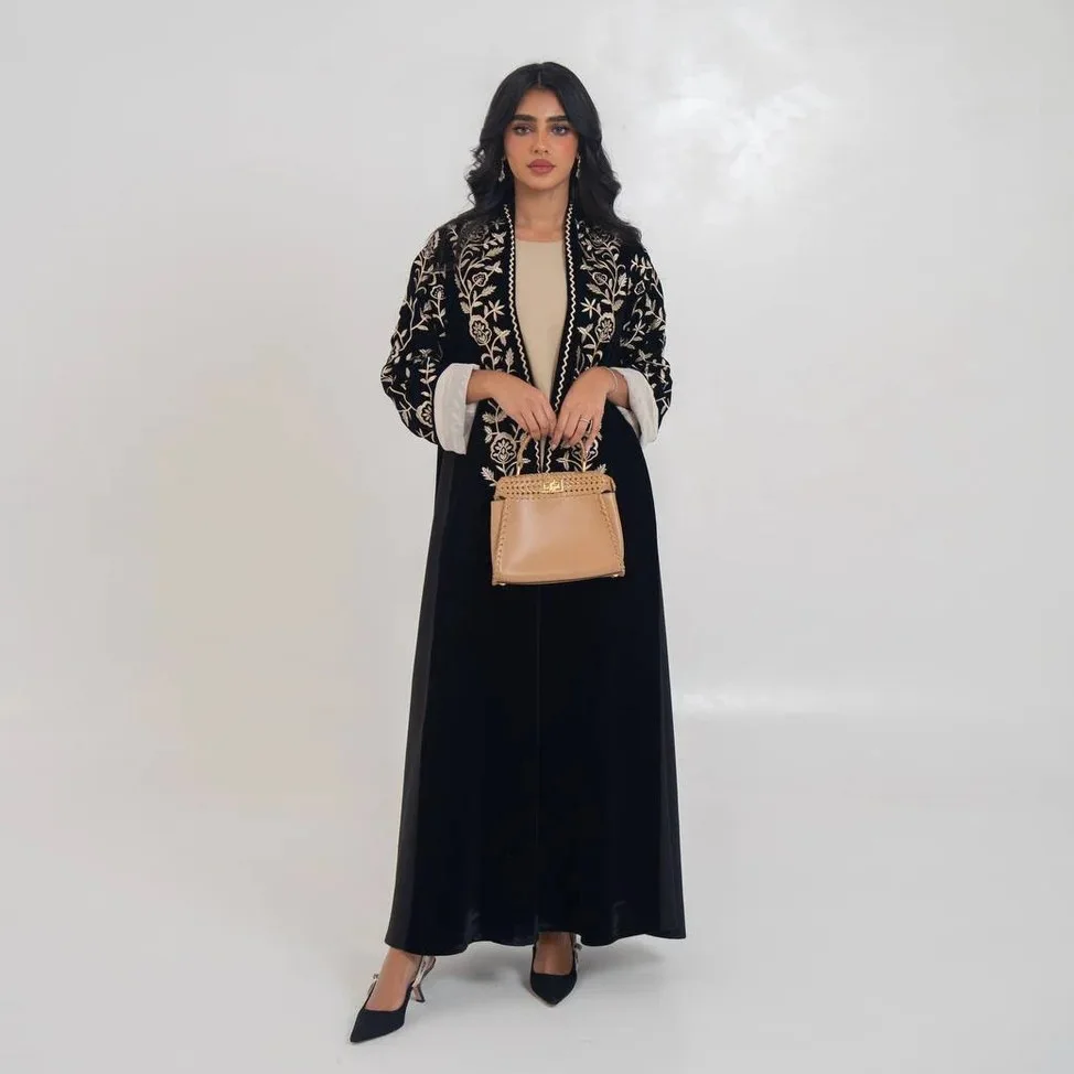 

Eid Ramadan Embroidered Abaya Women Muslim Dress Jilbab Kebaya Islamic Clothing Kaftan Robe Velvet Hijab Dresses Fashion Abayas