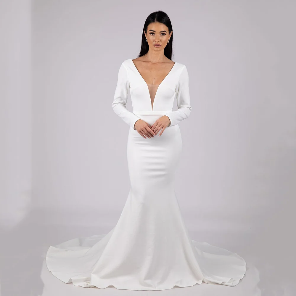 Simple Mermaid Wedd…