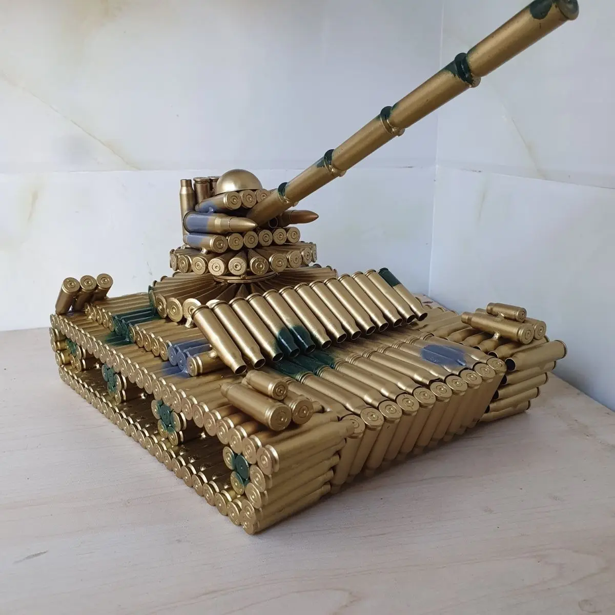 Modelo de tanque soldado a mano, artesanías, regalo de cumpleaños para niños, recuerdo de retiro de líder del Escuadrón antiguo