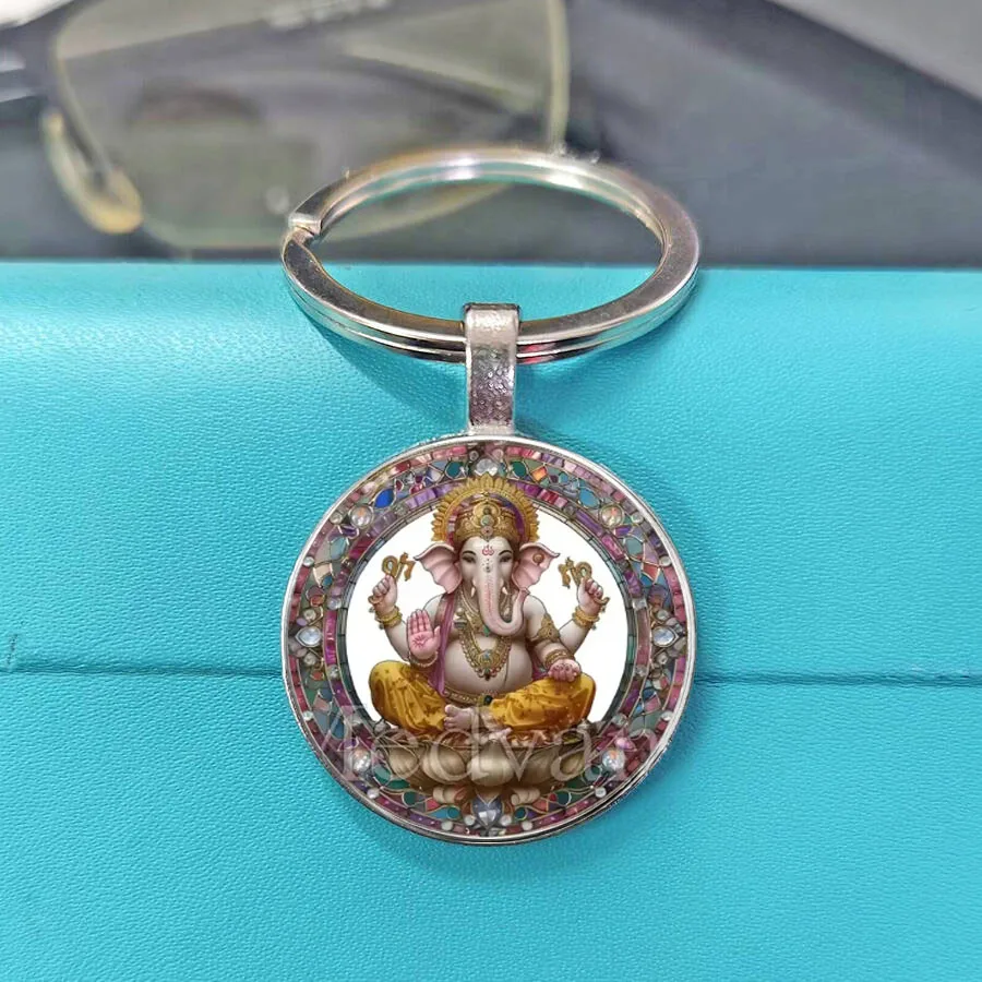 Sacred Elephant Ganesha Keychain Buddha keychain and key ring God Of Wealth Elephant glass key ring men and women bag decoratio