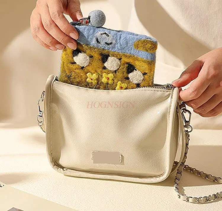 

1 шт. шерстяная фетровая сумка, кошелек для монет, мини-сумка, креативная и персонализированная сумка для автобусных карт, сумка для хранения удостоверений личности, высокое эстетичное значение