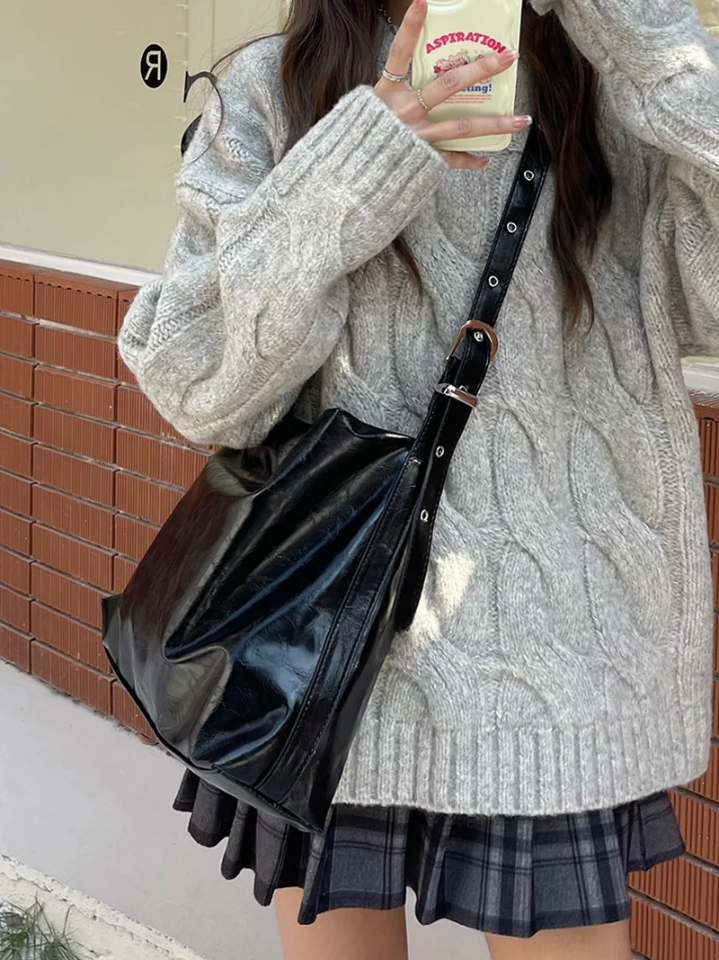 

2025 New Bla Soft Leather Large Capaci Commuter Casual Tote Bag Women's Bag Korean Faion Single oulder Slant Bag