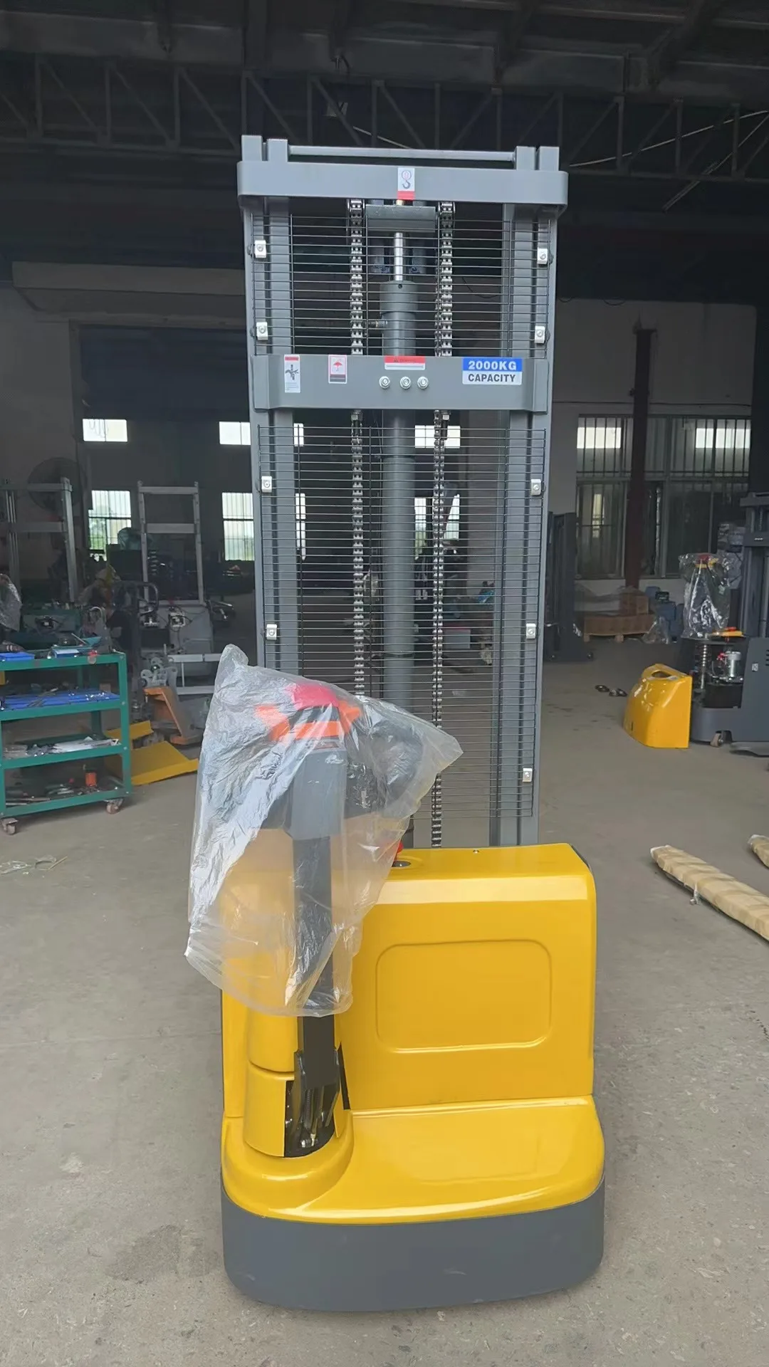 Customized electric forklift stacker forklift 1.5 tons 2 tons lifting height 3m all-electric forklift stacker