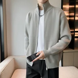 2023 New Spring and Autumn Fashion Stand Neck Pit Stripe Long Sleeve Sports Loose Casual Trend Versatile Men's Solid Coat