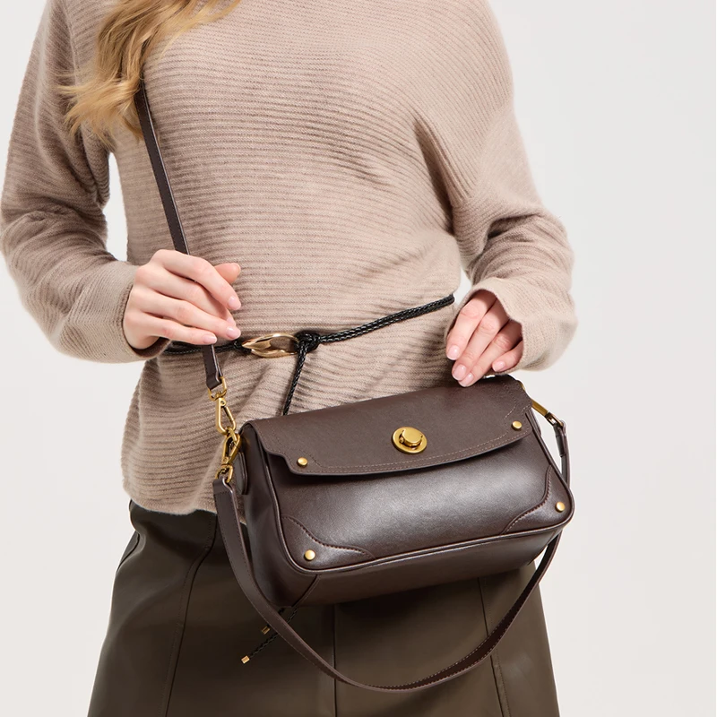 

New Women's Genuine Leather Shoulder Bags Ladies Fashion Versatile Designer Luxury Crossbody messenger Bag Female Retro Handbags