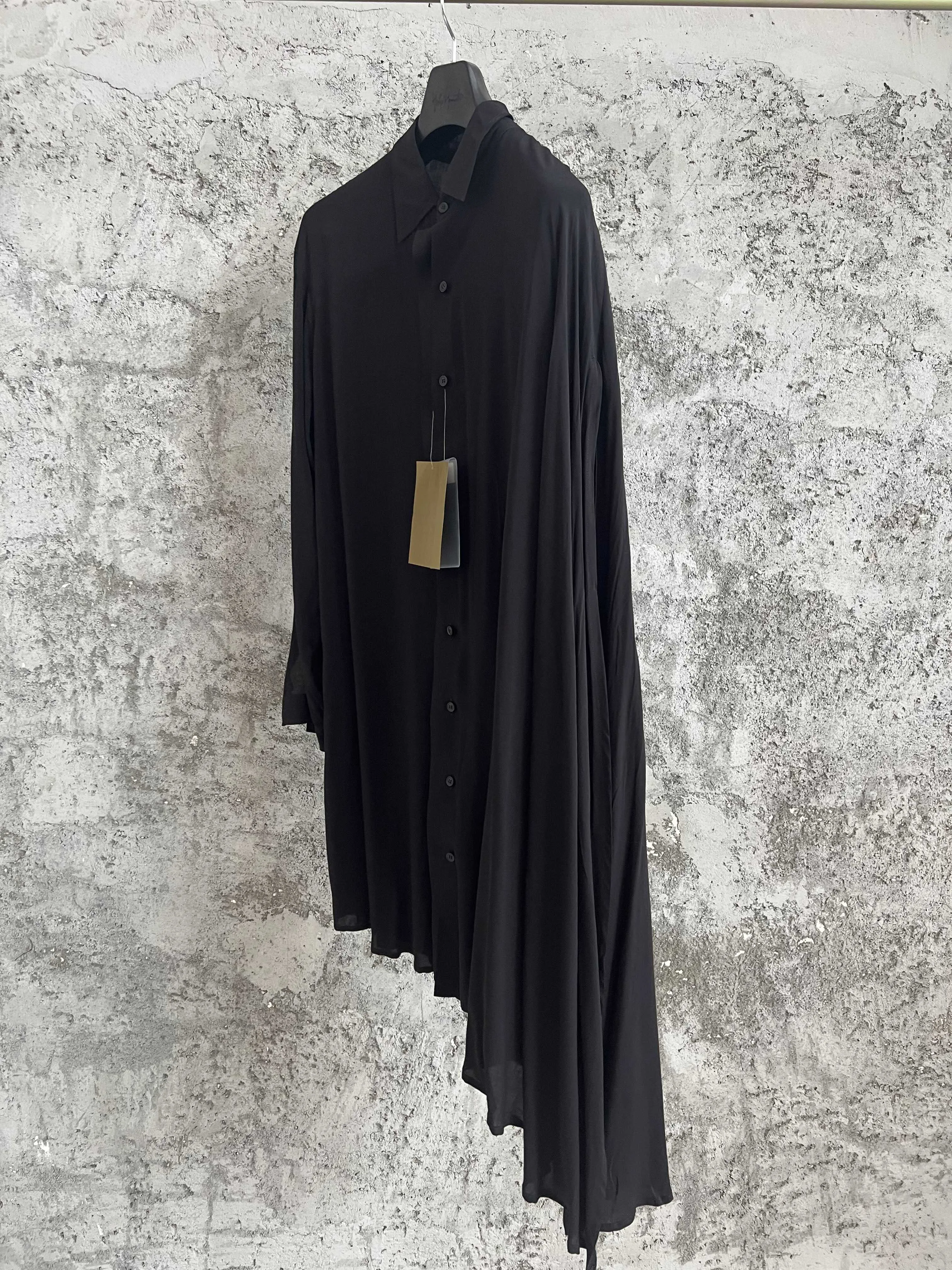 Black casual Japanese niche shirt with bat sleeves and a shawl