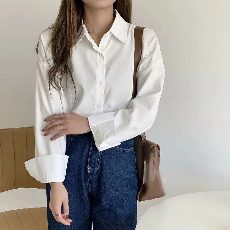 

Белые рубашки и блузки для женщин. Популярная корейская одежда. Стиль. Элегантная и молодежная уличная одежда. Повседневный молодежный женский топ на пуговицах.