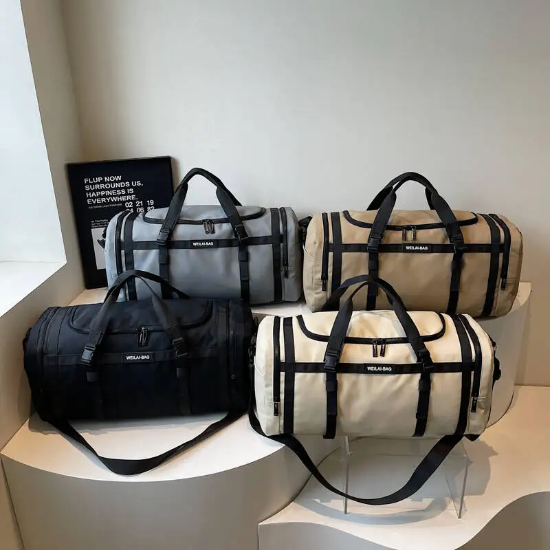 

Color-blocked Design Large Capacity Travel Bag Multifunctional Shoulder Handheld Gym Bag Stylish Outdoor Short Trip Luggage Bag