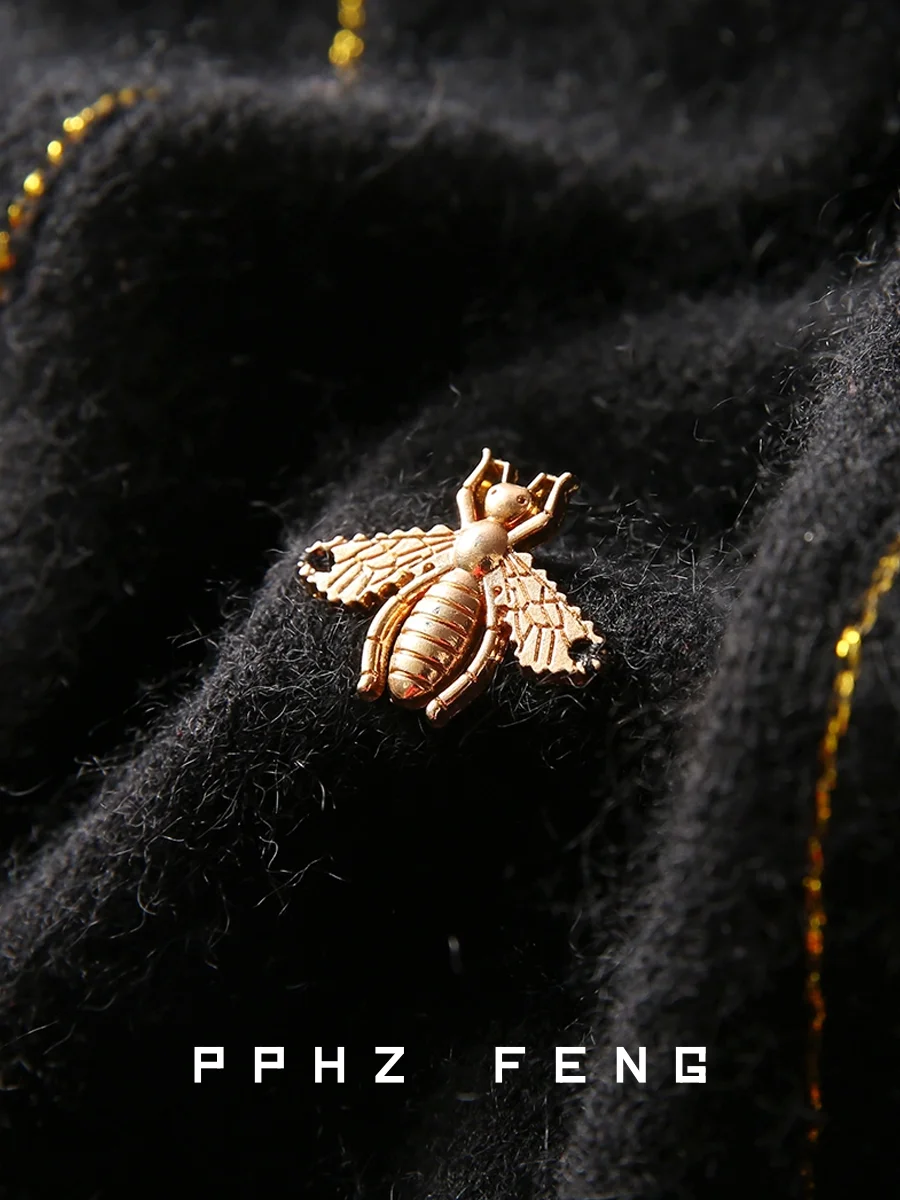 

Пальто из кроличьего меха и высококачественной шерсти с бархатным эффектом, украшенное золотой нитью, с высоким воротником, теплое, облегающее, зимнее, женское.