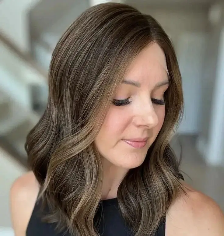 

18inch 13x4 HD Synthetic Lace Front Wig Glueless Brown Blonde Highlighted Natural Wave Free Part Wig for Women Daily Party Used