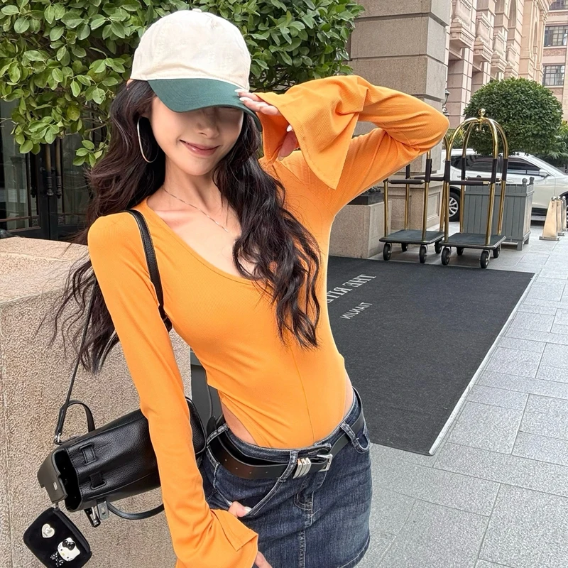Sexy Pure Desire Long Style Onesie Retro American Spicy Girl Slimming Top Women Long Sleeves Deep V-Neck T-Shirt view 2