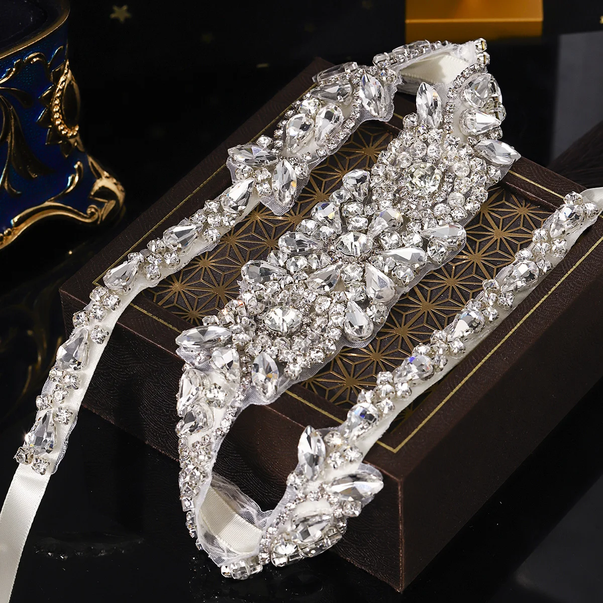 

Роскошный свадебный пояс с тяжелыми кристаллами в Европе и США, модные женские аксессуары для праздничной вечеринки, цепочка на талию