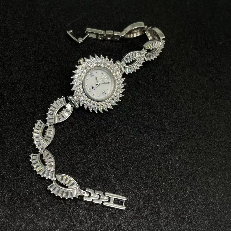 

Европейские и американские модные часы-русалка из стерлингового серебра S925 — уникальный, независимый дизайн, ниша класса люкс с маленьким циферблатом