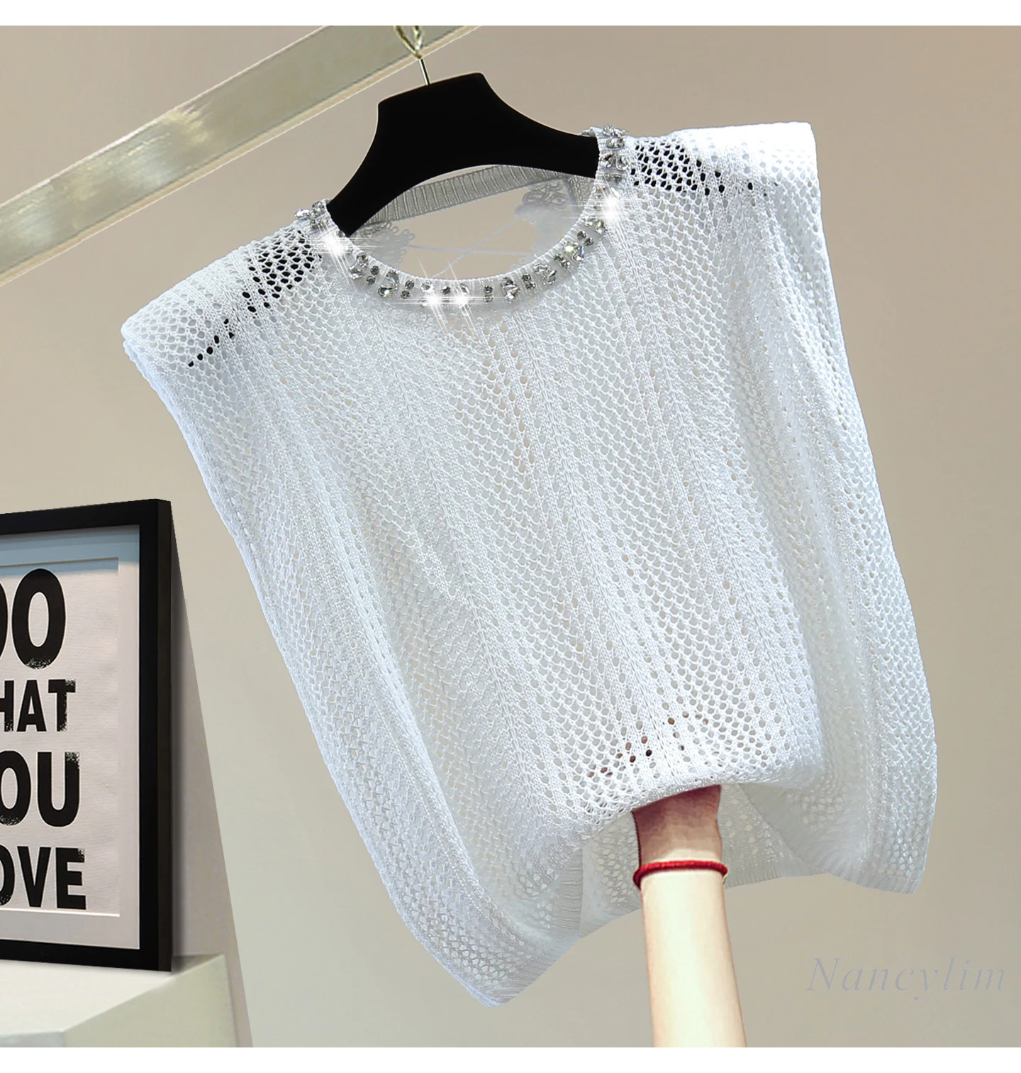 

Женская футболка из ледяного шелка с кружевной спинкой и открытой спиной, летний полый топ, короткая трикотажная футболка с круглым вырезом и бриллиантами, белая