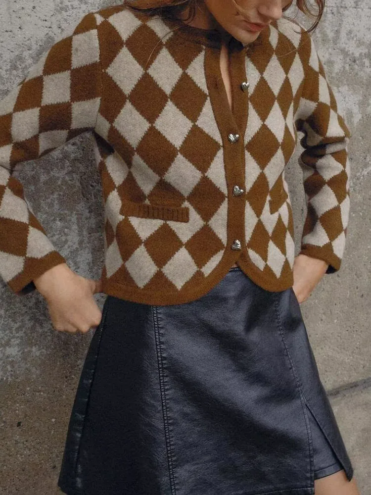

Новинка осени 2025: Женский модный универсальный вязаный жакет с ромбовидным узором, в стиле ретро, с длинными рукавами, укороченный